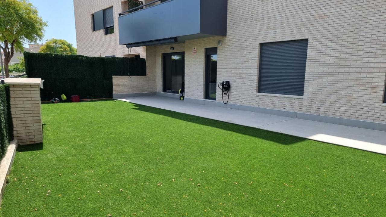 Apartamento Diseno Con Jardin Privado A 100 Metros Del Mar Torredembarra Dış mekan fotoğraf